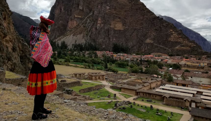 Peru Sacred Valley & Machu Picchu in 2 Days - View 2 | Daspe Travel Imposing stone terraces of Ollantaytambo sanctuary before taking the train to Machu Picchu