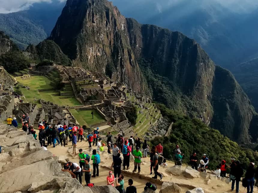 Machu Picchu mit Touristen